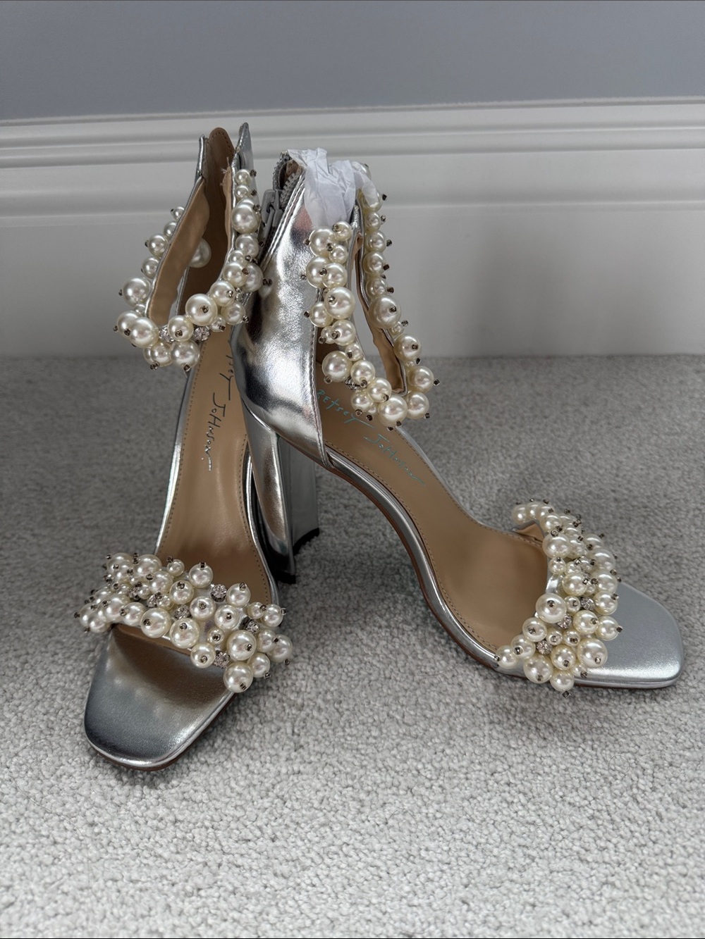 Betsey Johnson SB-Fay Silver Metallic Pearl Rhinestone High Heel sandals. Size 8